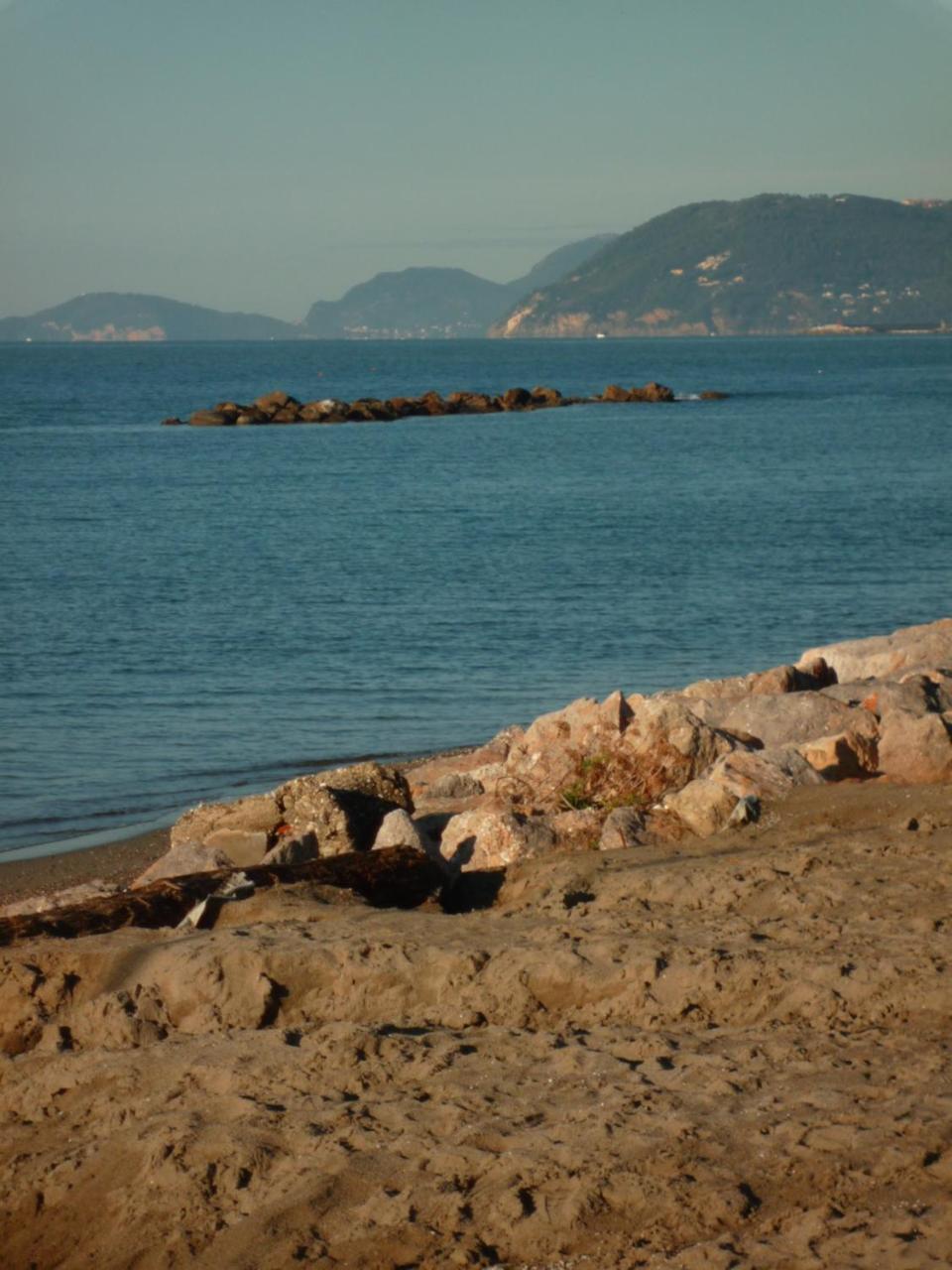 Casa F.A.C.I Hotel Marina di Massa Exterior photo